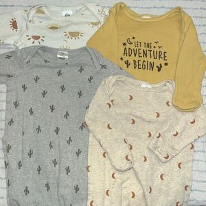 Gerber Baby Boy and Girls 4-Pack bundle Sleeper Gown